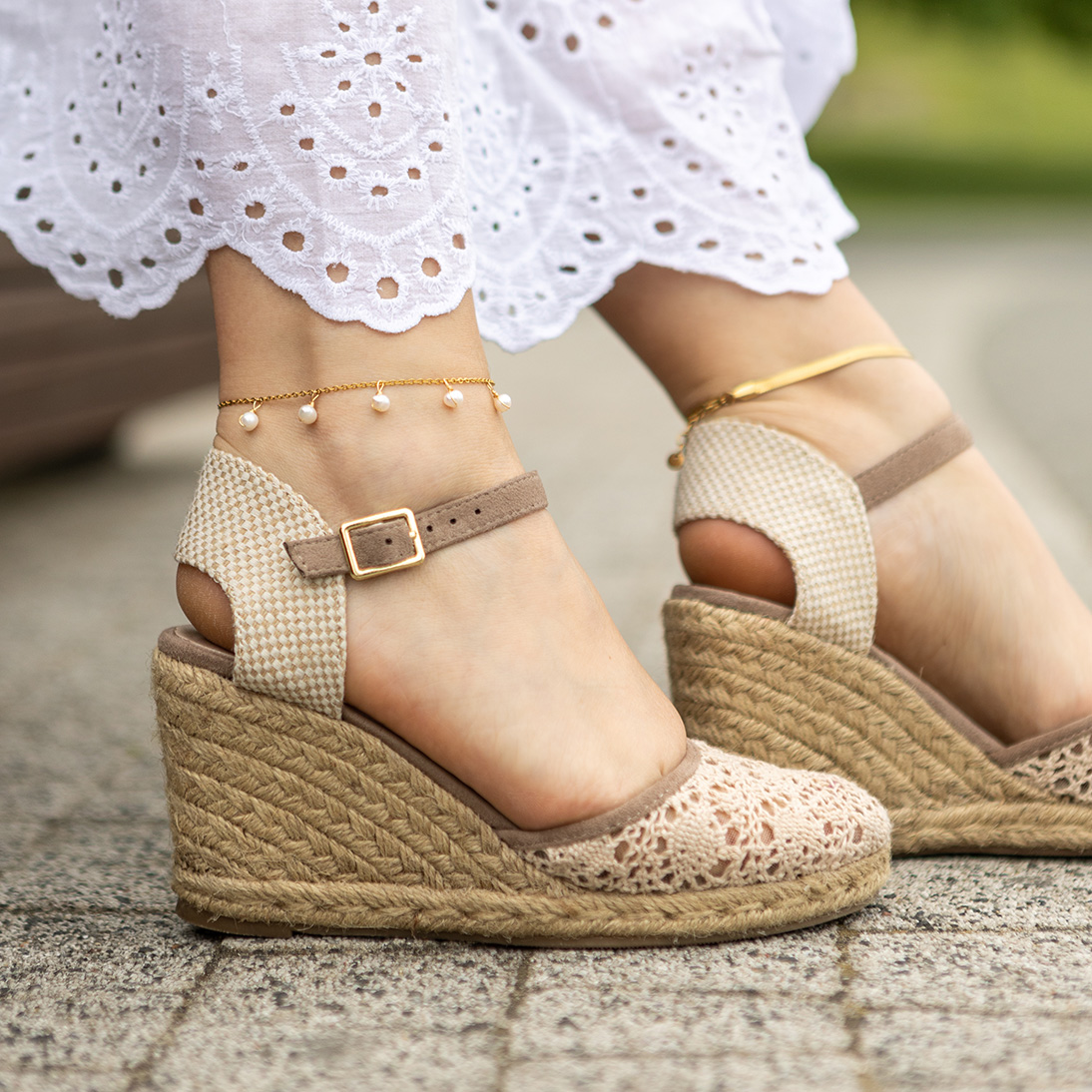 Bransoletka na lato na kostkę