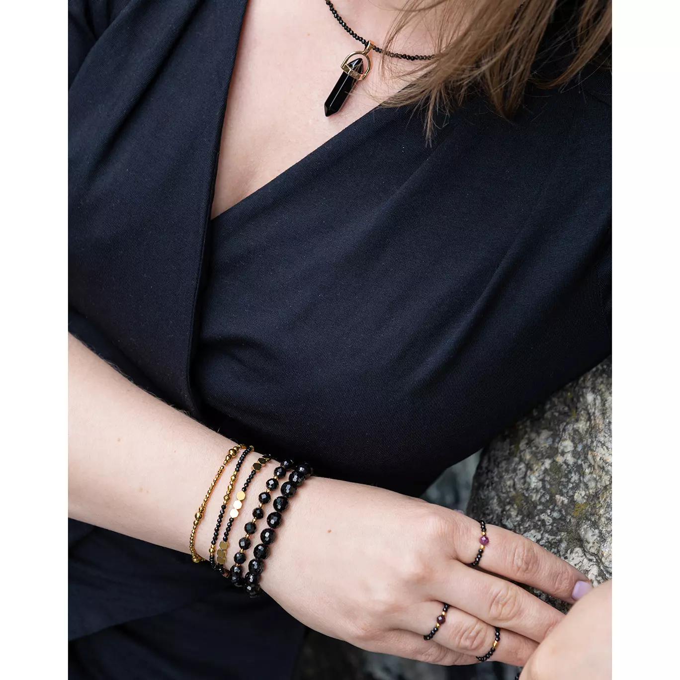 Biżuteria z czarnych turmalinów